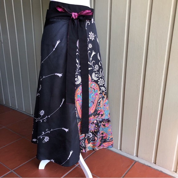 No label Indian Poly Reversible Long Wrap Skirt. Free Size - Picture 5 of 8